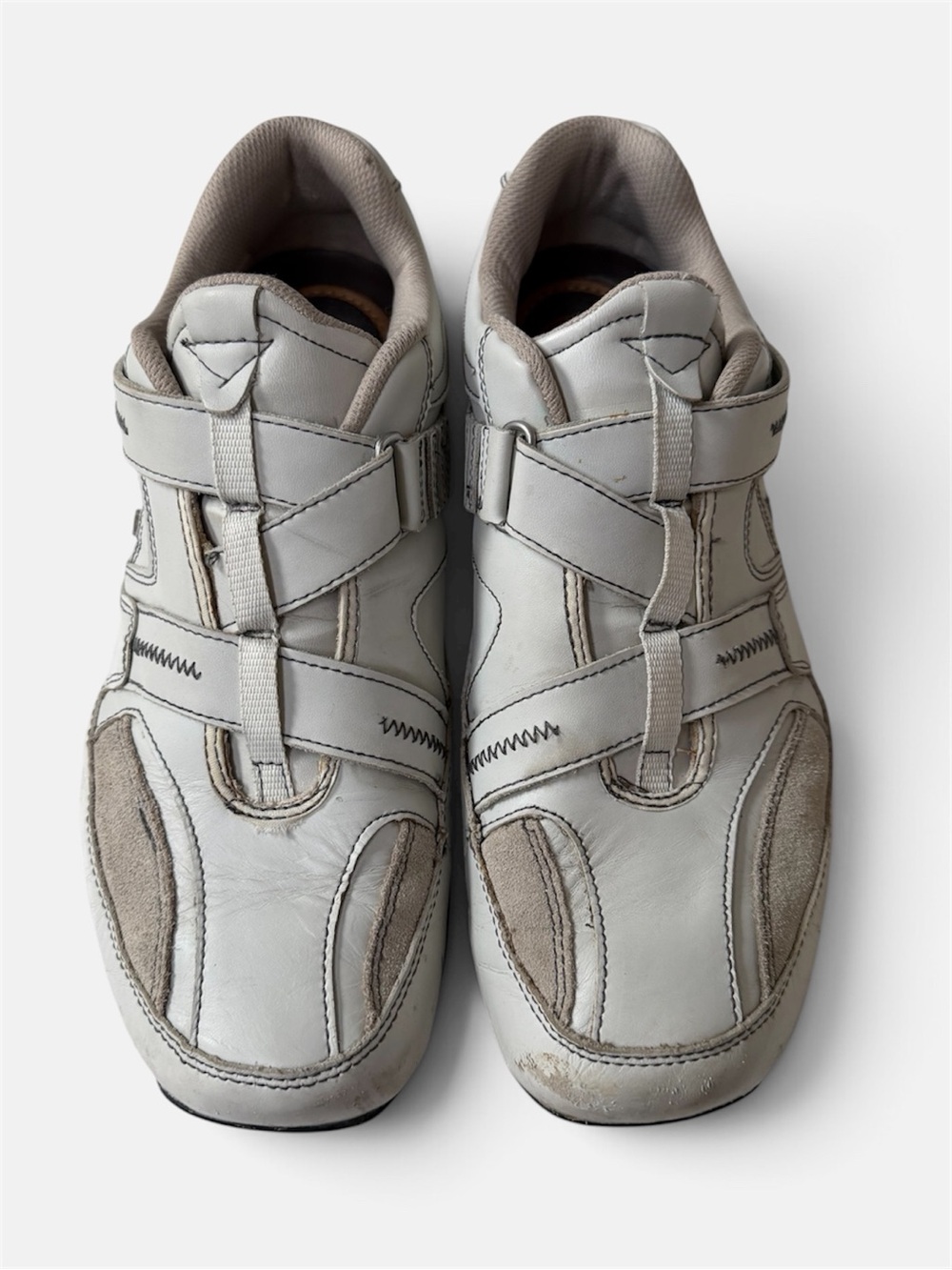 Skechers Men's light Grey and Taupe 2000’s Relaxed Step Sneakers Size 10